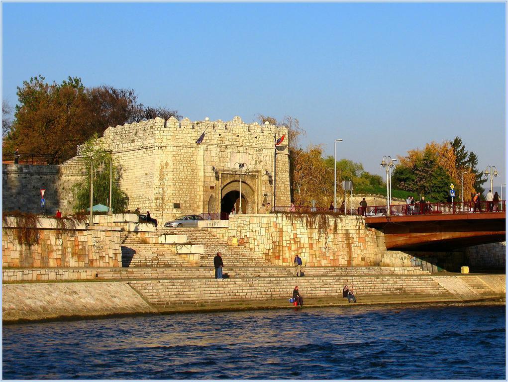 Ni Garni Hotel Rile Men מראה חיצוני תמונה